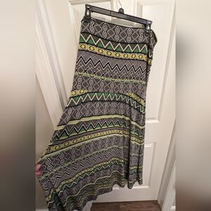 Women's L Inc brand skirt/dress geometric print. Washed, never worn